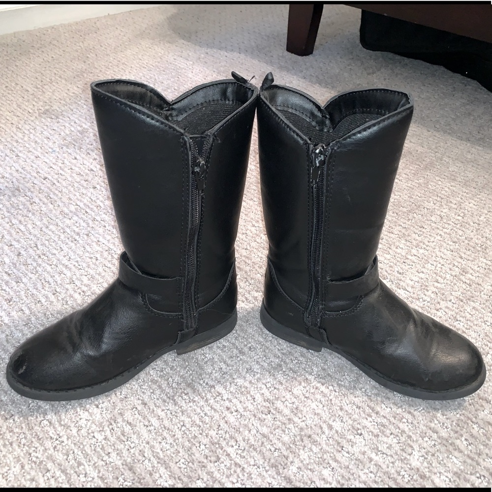 Girls boots